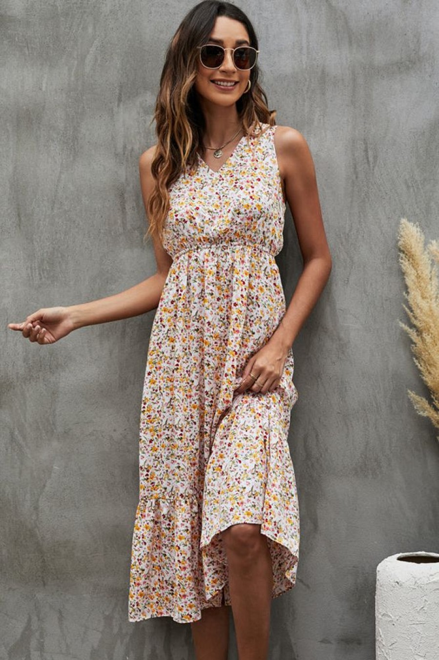 Women Beachsissi Printed Dress | Floral Print V Neck Ruffle Hem Sleeveless Dress White