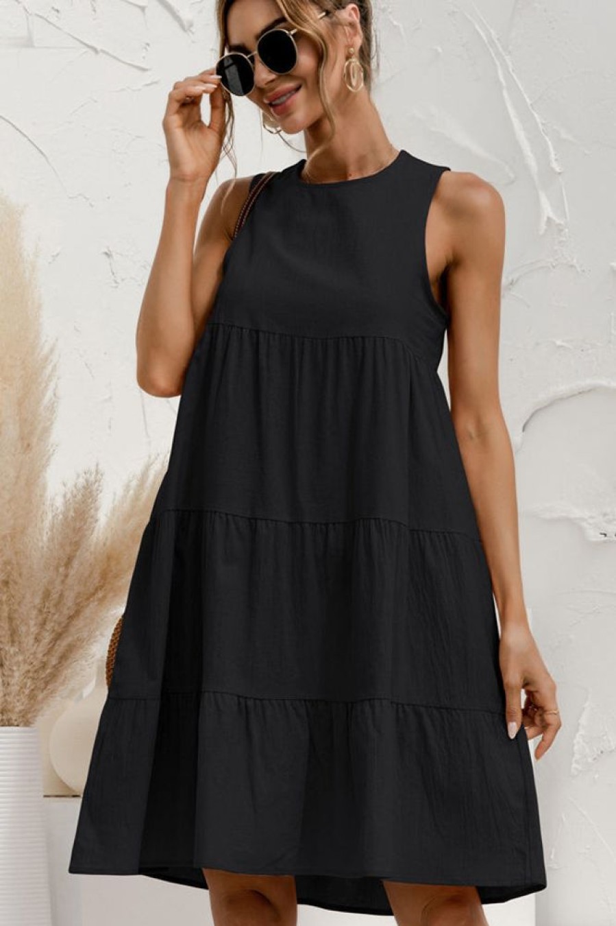 Women Beachsissi Solid Dress | Round Neck Solid Ruched Sleeveless Mini Dress Black